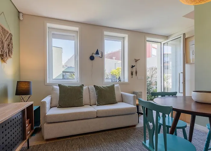 Apartament House By Shi