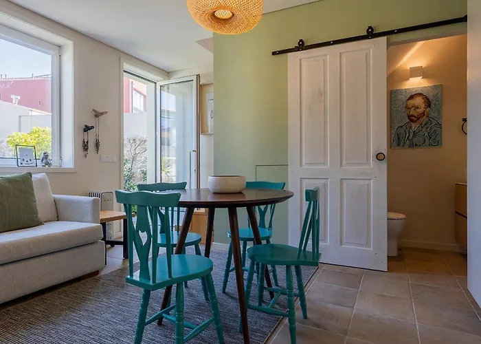 Apartament House By Shi